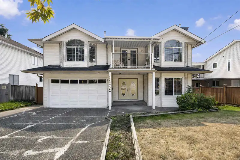 14332 68 AVENUE - photo 3 of 39