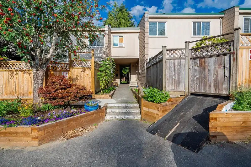 110 15245 105 AVENUE - photo 1 of 30