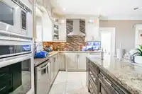 9352 133A STREET - thumbnail 14