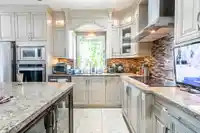 9352 133A STREET - thumbnail 15