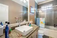 9352 133A STREET - thumbnail 17