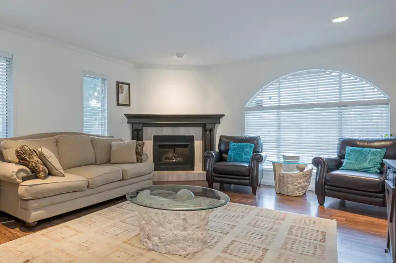 5788 126 STREET - photo 4 of 34