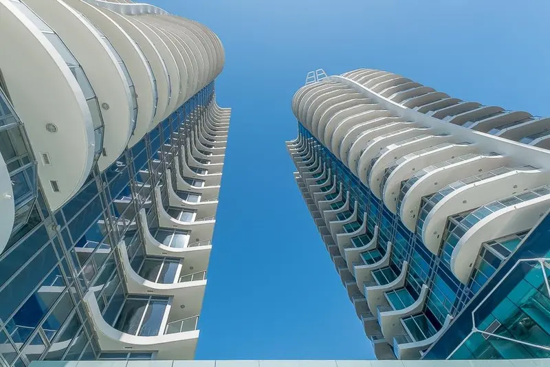 604 1500 MARTIN STREET - photo 1 of 25