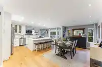 5912 190A STREET - thumbnail 4