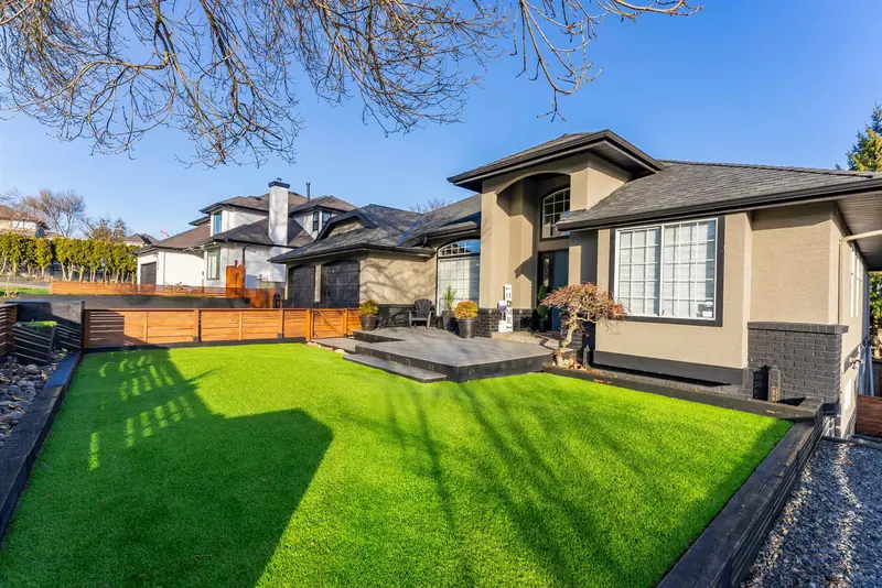 5912 190A STREET - photo 4 of 25