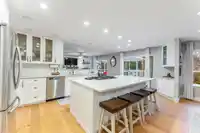 5912 190A STREET - thumbnail 7