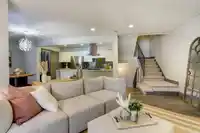 10532 HOLLY PARK LANE - thumbnail 1