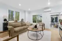 25 9688 182A STREET - thumbnail 4