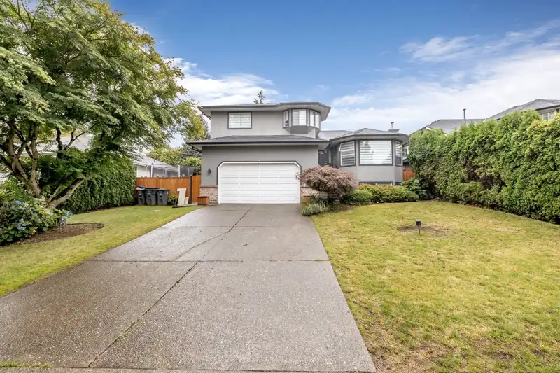 5653 SUNDALE GROVE - photo 2 of 40