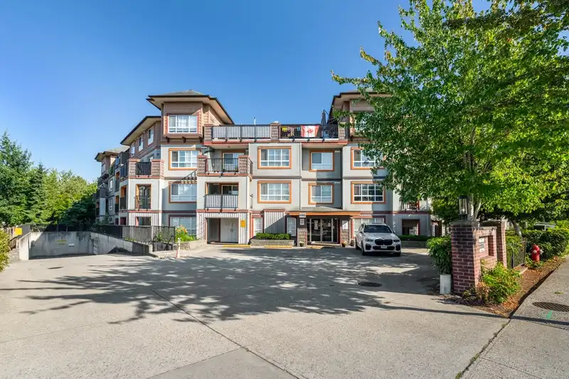411 6960 120 STREET - photo 2 of 18