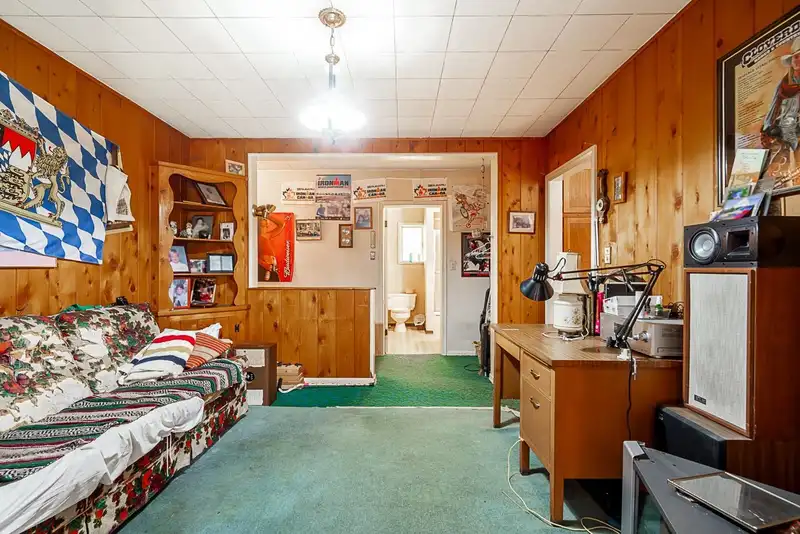 6166 180 STREET - photo 4 of 30