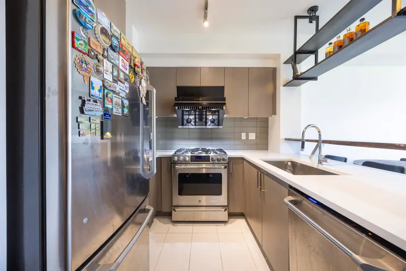 309 10033 RIVER DRIVE - photo 4 of 25