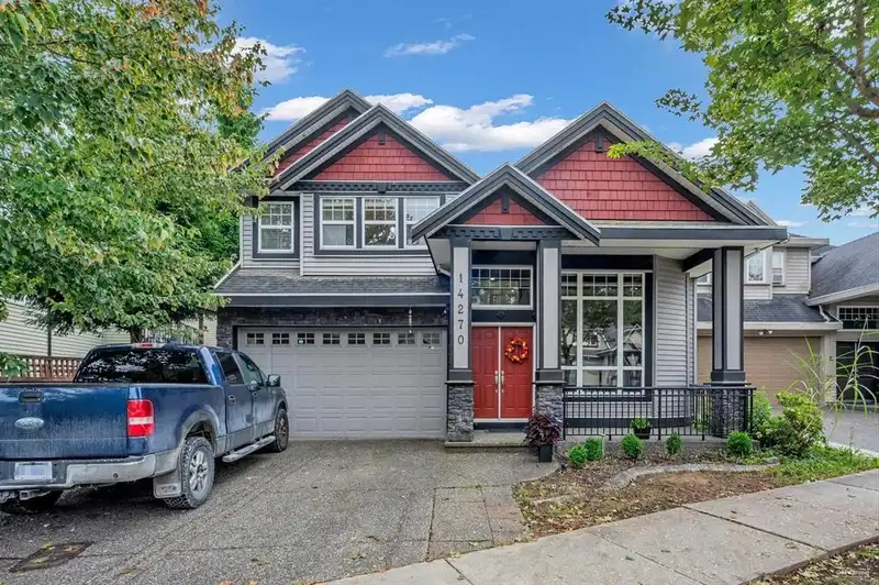 14270 65 AVENUE - photo 2 of 37