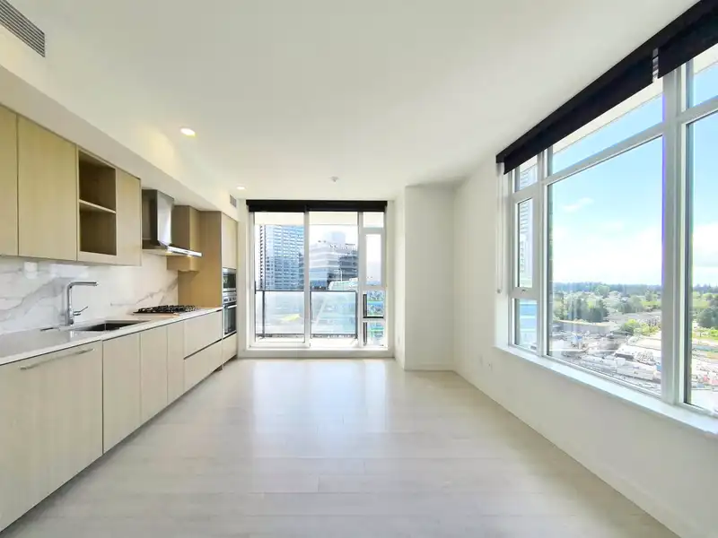 1402 9887 WHALLEY BOULEVARD - photo 1 of 15