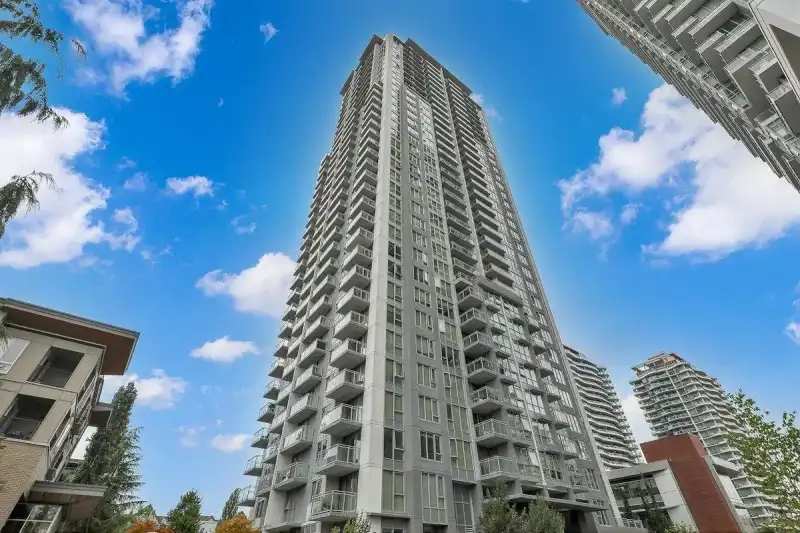 2305 13325 102A AVENUE - photo 1 of 29