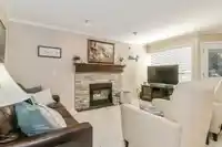 8238 153B STREET - thumbnail 4