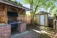 8238 153B STREET - thumbnail 34