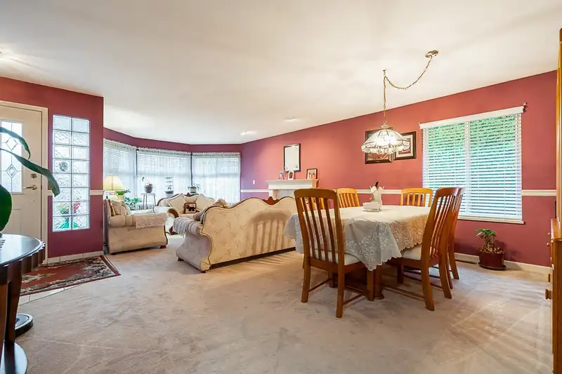 16732 83 AVENUE - photo 4 of 30
