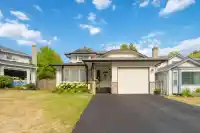 6842 137A STREET - thumbnail 1