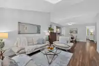 6842 137A STREET - thumbnail 7