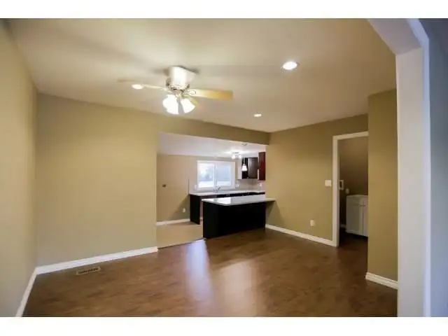 10663 138 STREET - photo 4 of 18