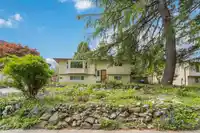 7595 143 STREET - thumbnail 1