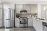 98 19433 68 AVENUE - thumbnail 4