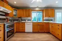 5905 182A STREET - thumbnail 7