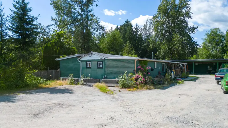 23519 LOUGHEED HIGHWAY - photo 3 of 16