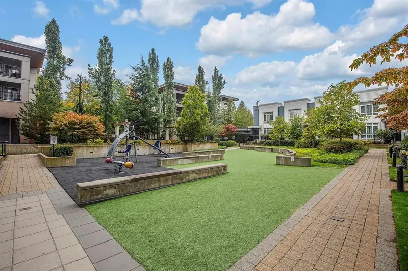 3703 13325 102A AVENUE - photo 4 of 25