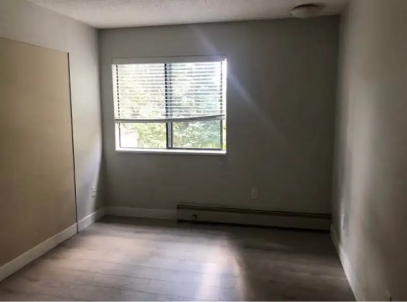 202 13977 74 AVENUE - photo 4 of 7