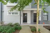 1105 18505 LAURENSEN PLACE - thumbnail 1