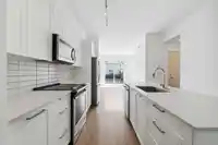1105 18505 LAURENSEN PLACE - thumbnail 3