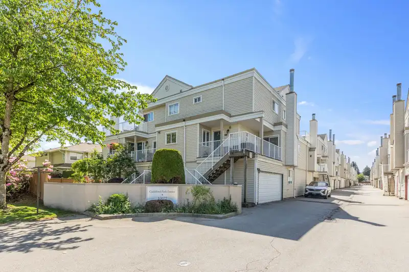 158 10077 156 STREET - photo 1 of 40