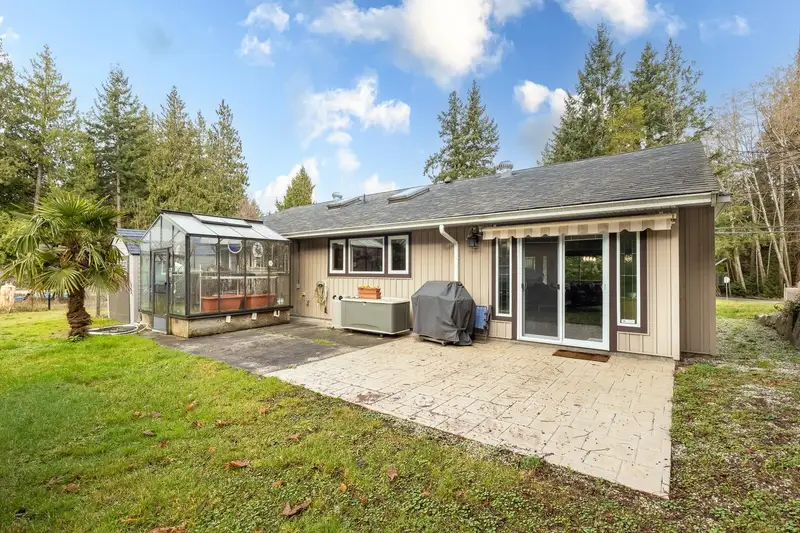 7929 SOUTHWOOD ROAD - photo 3 of 25