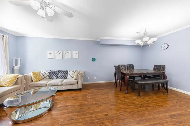 20 8778 159 STREET - photo 3 of 30