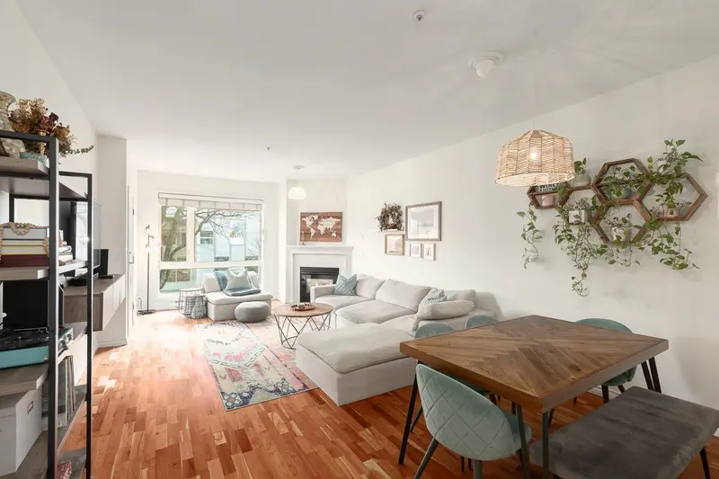 PH2 2577 WILLOW STREET - photo 1 of 25