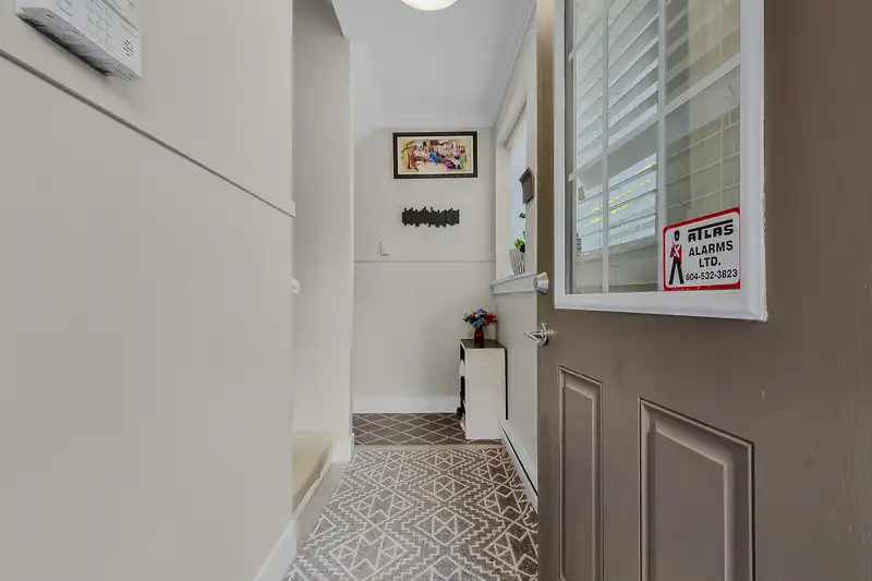 63 6350 142 STREET - photo 4 of 38