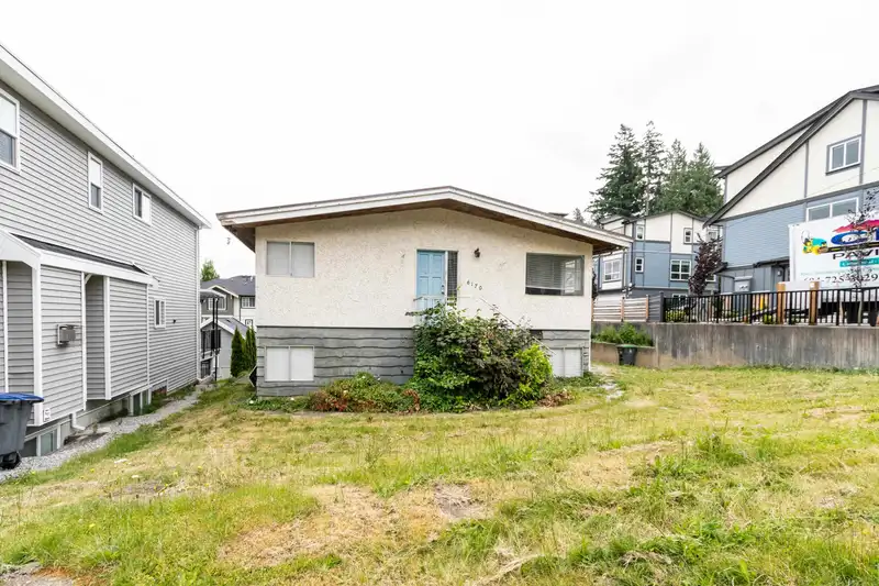 6170 138 STREET - photo 4 of 15