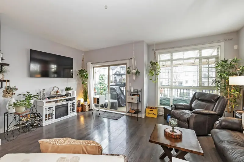 18 11305 240 STREET - photo 3 of 25