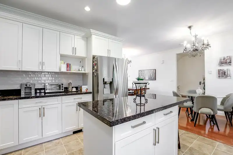 20 19219 67 AVENUE - photo 2 of 30