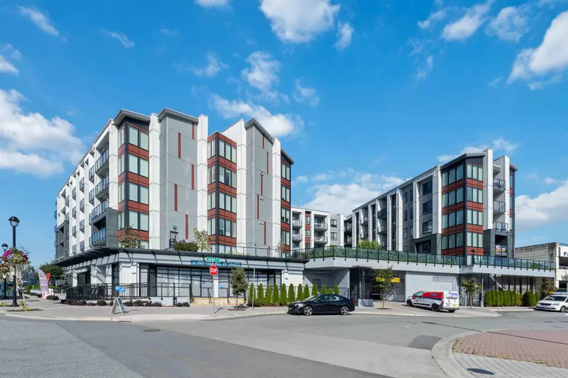 102 20360 LOGAN AVENUE - photo 4 of 25