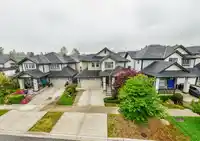 18065 67B AVENUE - thumbnail 1
