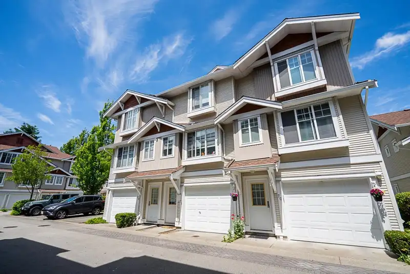 71 12110 75A AVENUE - photo 1 of 36