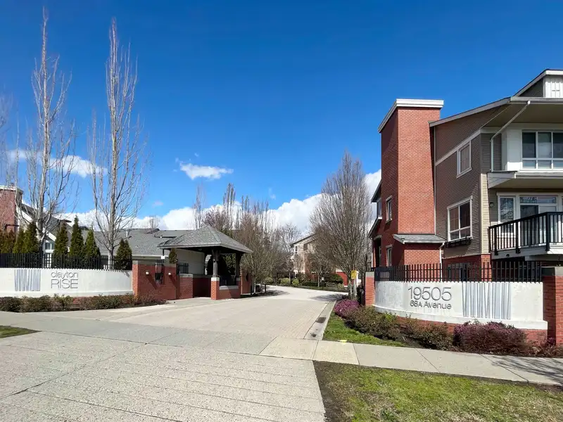 10 19505 68A AVENUE - photo 1 of 30