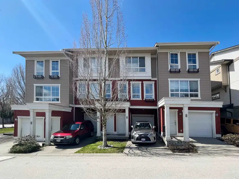 10 19505 68A AVENUE - photo 2 of 30