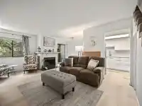 202 7095 133B STREET - thumbnail 1