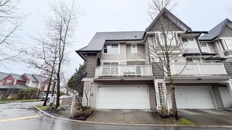 92 6888 ROBSON DRIVE - photo 3 of 25