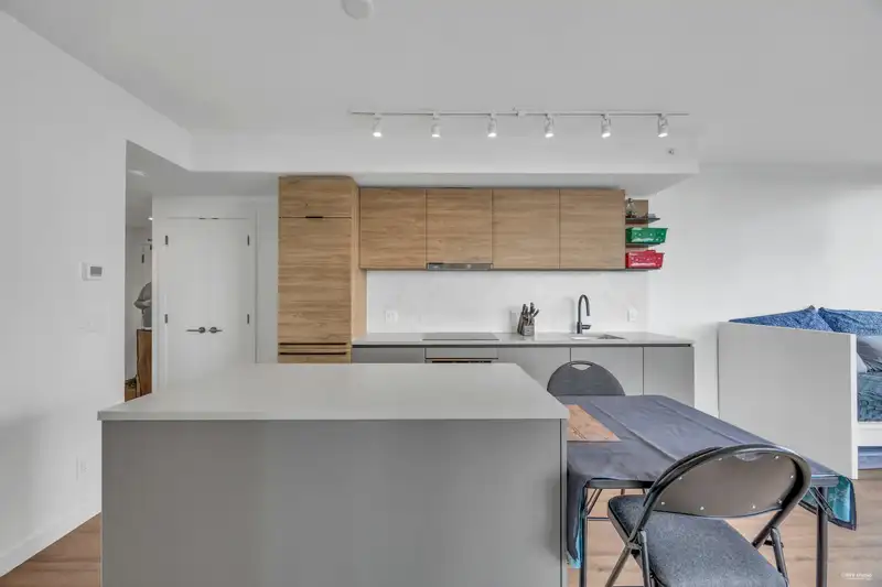 2708 10448 UNIVERSITY DRIVE - photo 2 of 21