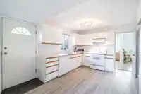 5885 186A STREET - thumbnail 23